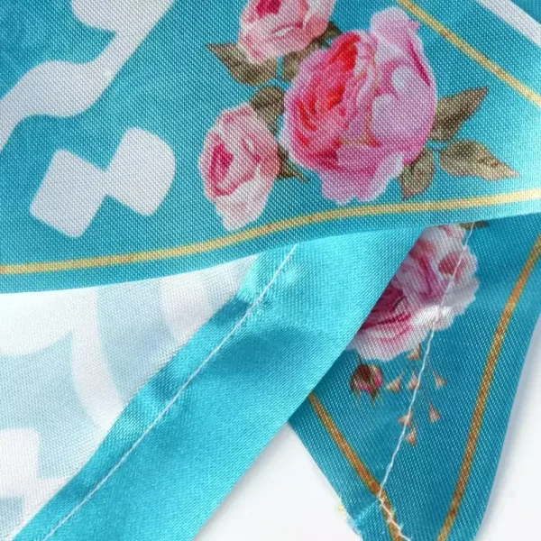 پرچم خودرو ساتن مثلثی با شعار عید سعید غدیر مبارک زمینه آبی